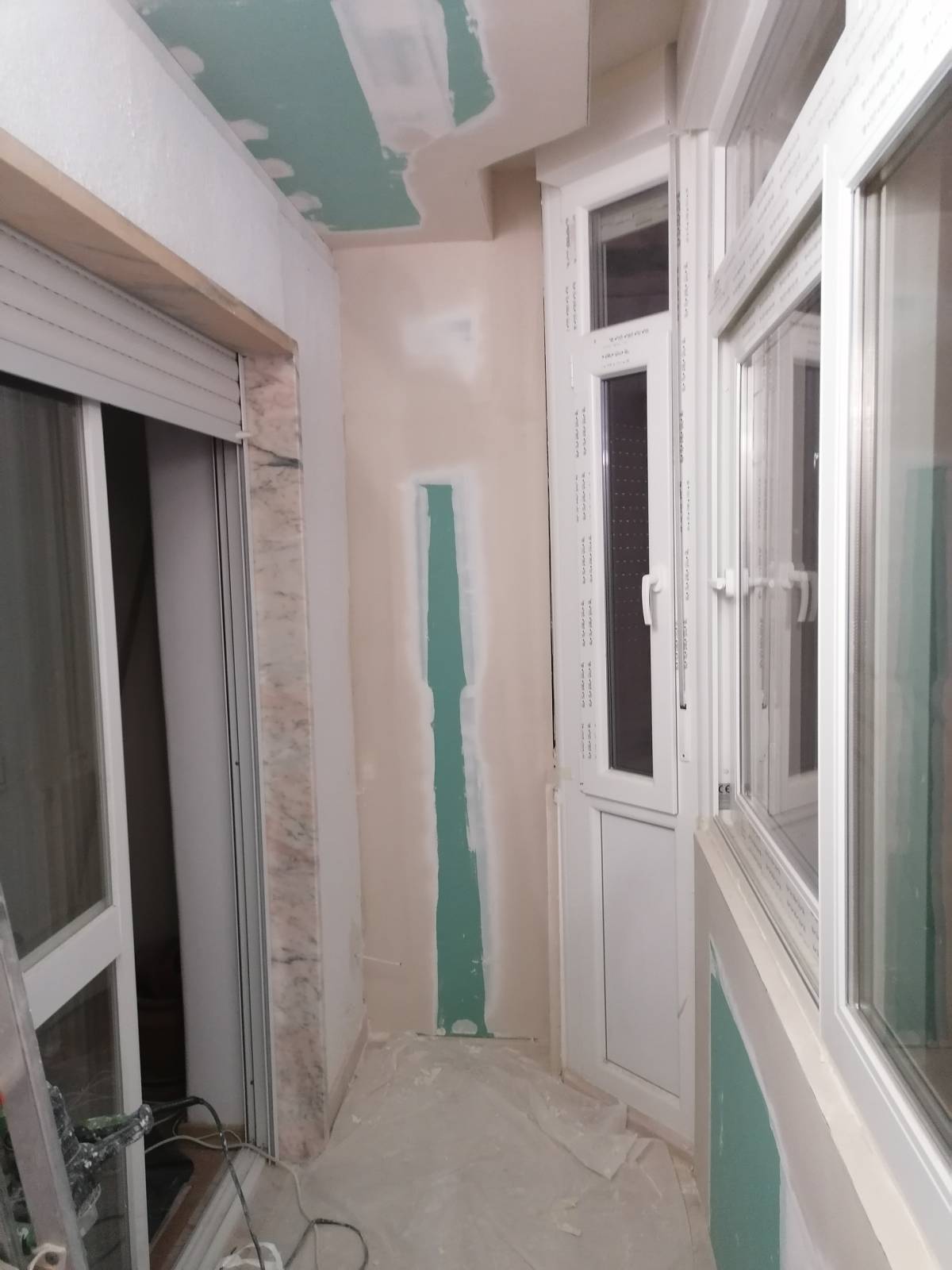 MP Artwall - Almada - Trockenbau reparieren und Oberflächenstruktur geben