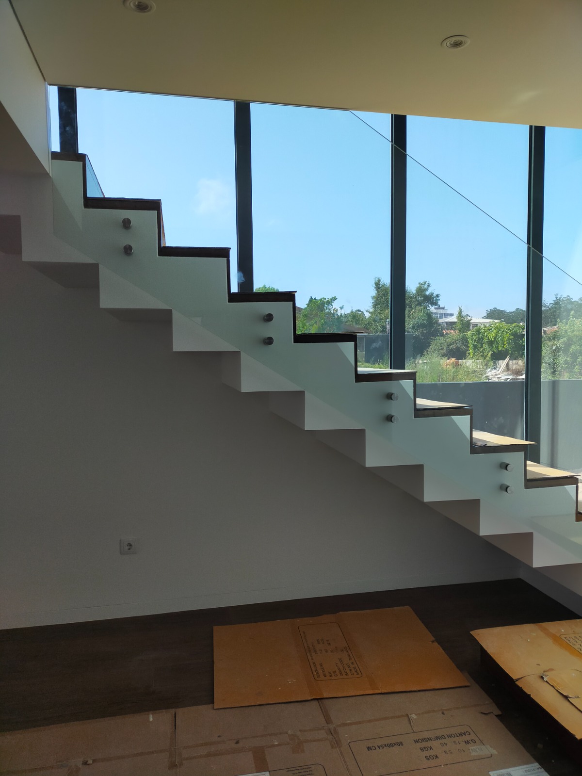 MP INTERIORES & MONTAGENS - Maia - Installation de canalisations