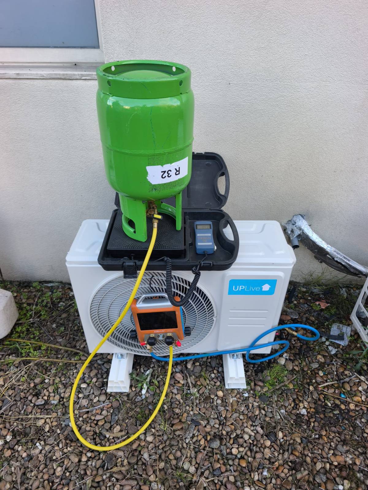 Bom Ar Climatização - Gondomar - Instalação ou Substituição de Exaustor de Cozinha