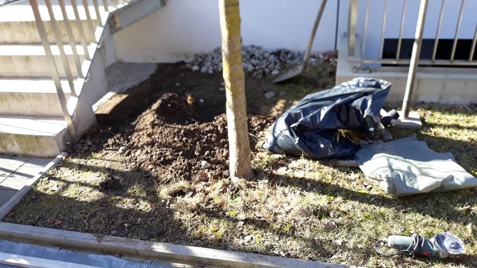 Real remodelações. - Almada - Instalação de Lavatório e Torneira
