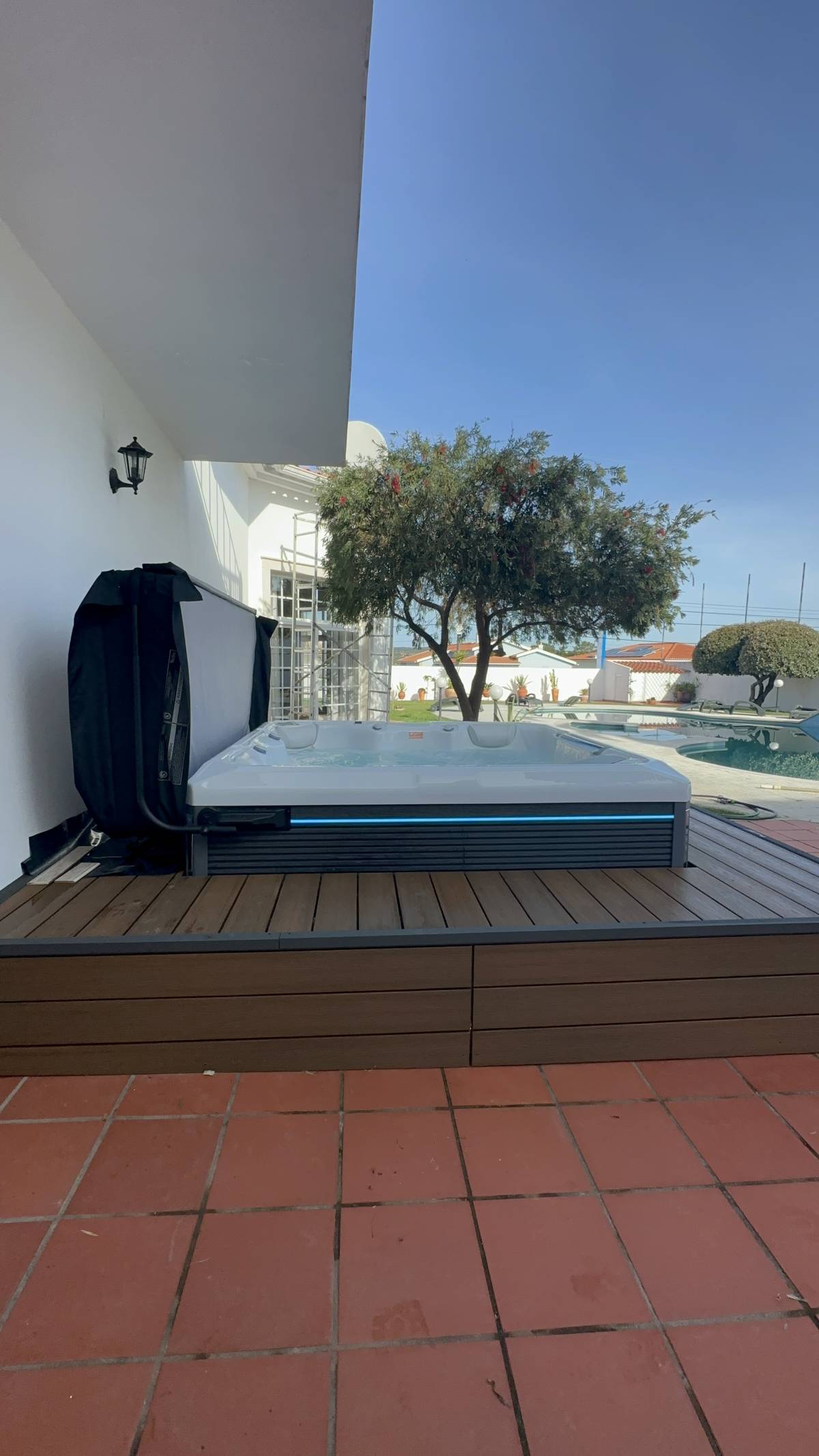 Spas & Comp. - Wellness Store - Caldas da Rainha - Instalação de Jacuzzi e Spa