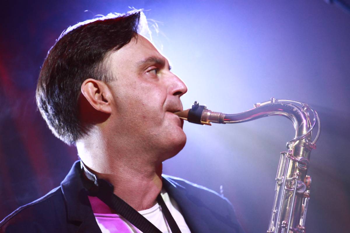 Fábio Schlosser - Braga - Music Entertainment