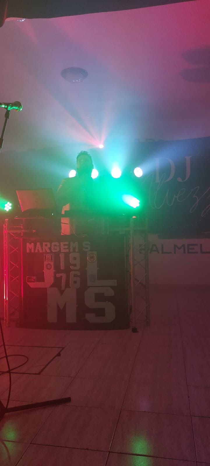 Dj Alvezz - Seixal - DJ pour fêtes et événements