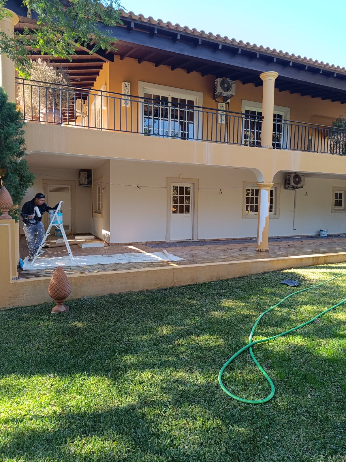 Década de Certezas - Faro - Instalação de Jacuzzi e Spa