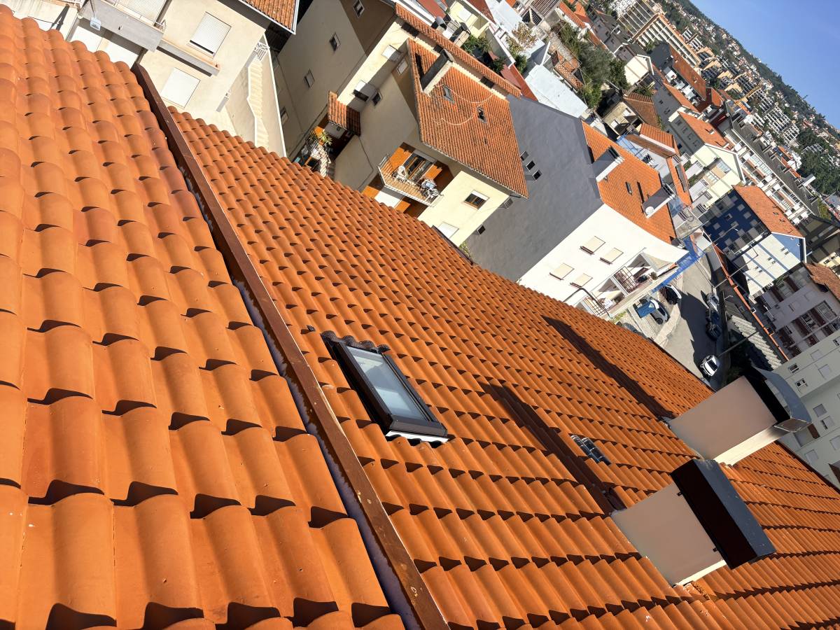 Arthur Labre - Coimbra - Innenwand einbauen