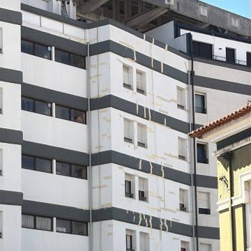 Arthur Labre - Coimbra - Geländer reparieren