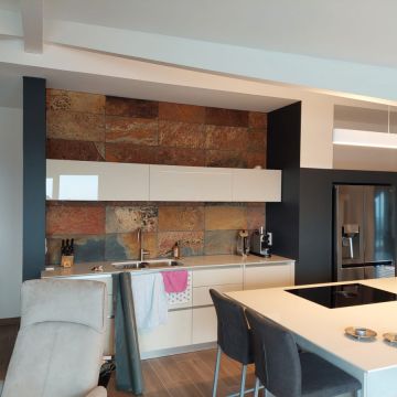 Real remodelações. - Almada - Instalação de Lavatório e Torneira