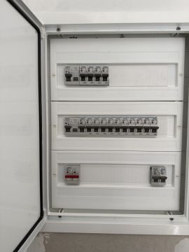 Ivan - Sintra - Instalação de Lâmpada