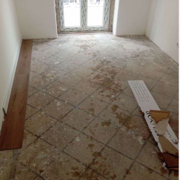 Ksantos facilita. - Sesimbra - Hausbau