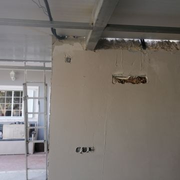 MP Artwall - Almada - Trockenbau und Aufhängen von Trockenbauwänden