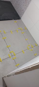 Antonio Moreira - São João da Madeira - Instalação de Pavimento em Pedra ou Ladrilho