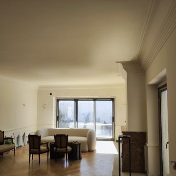 Luciano - Oeiras - Trockenbau reparieren und Oberflächenstruktur geben