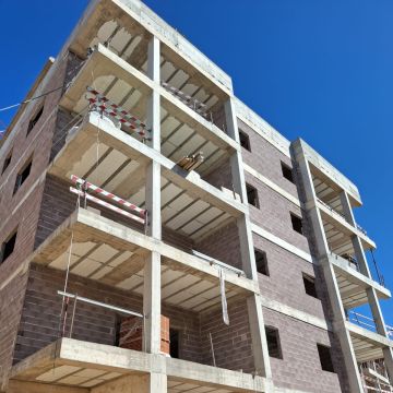 Década de Certezas - Faro - Instalação de Escadas