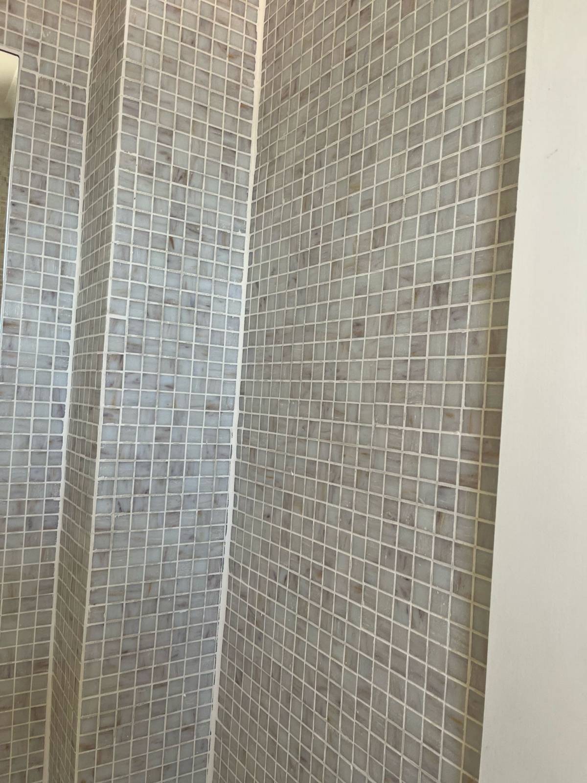 Castro Group - pinturas e remodelações - Almada - Vinyl or Linoleum Repair or Partial Replacement