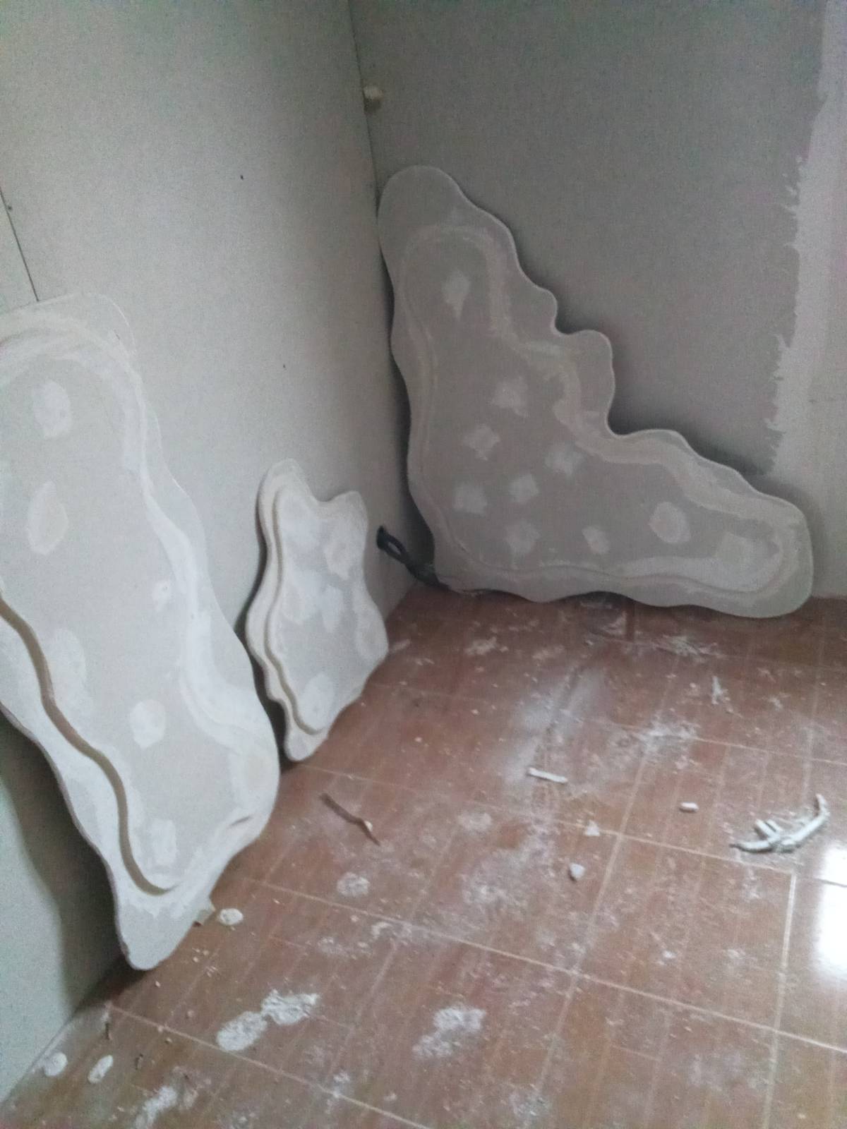 EloCriativo - Setúbal - Montagem de Mobiliário Feira dos Sofás