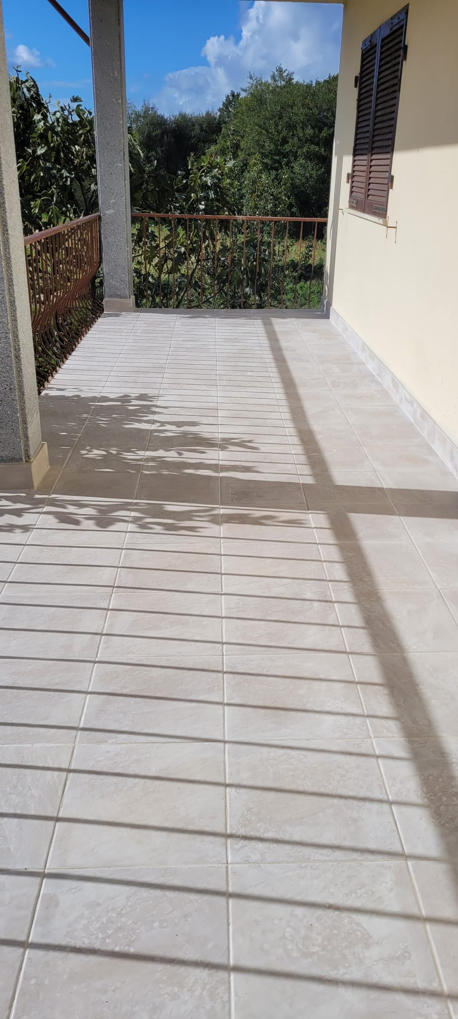 Técnico de Reparação de Pisos em Pedra