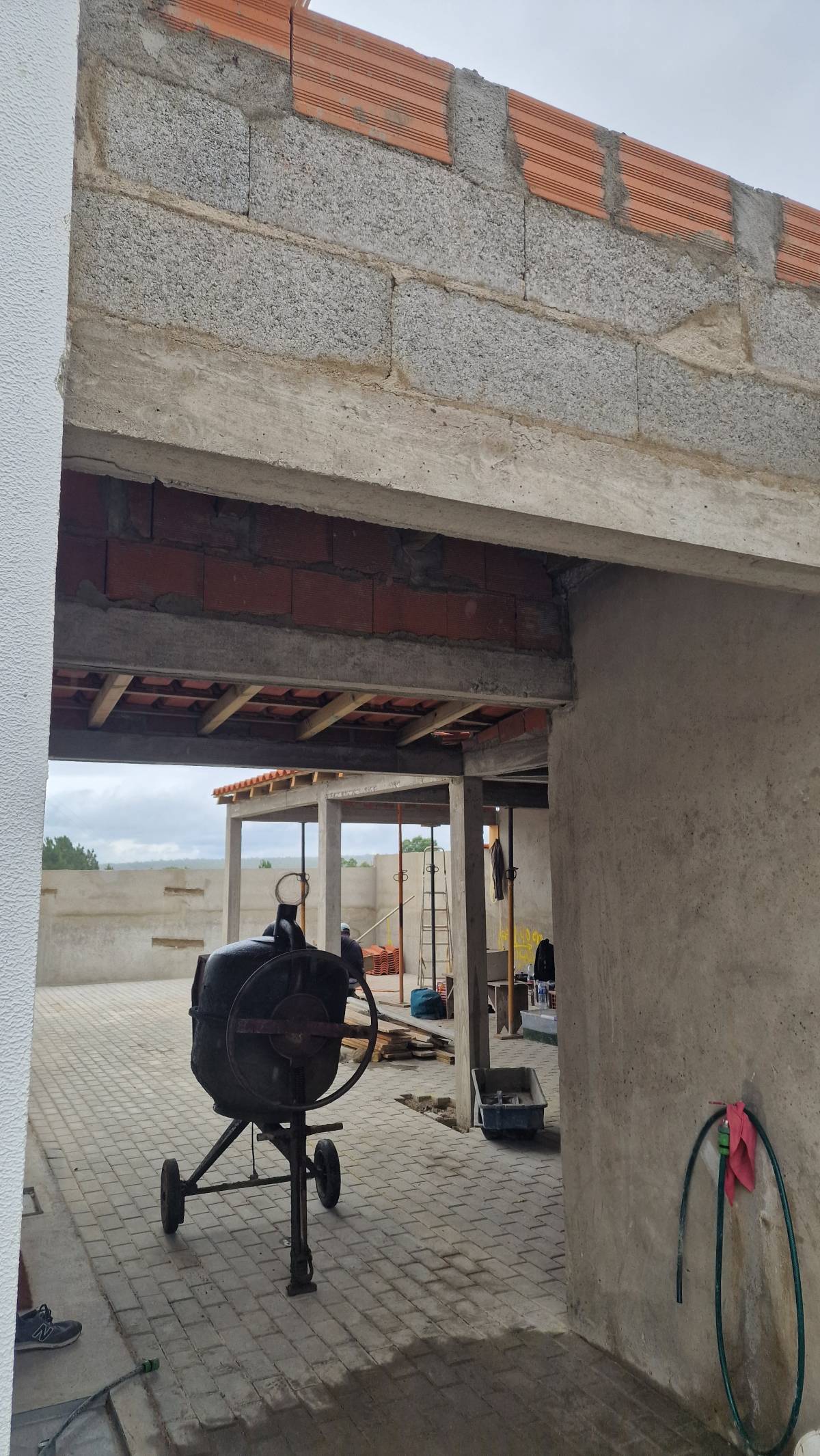 Construções & Remodelações - Vila Franca de Xira - Stein- oder Fliesenboden verlegen