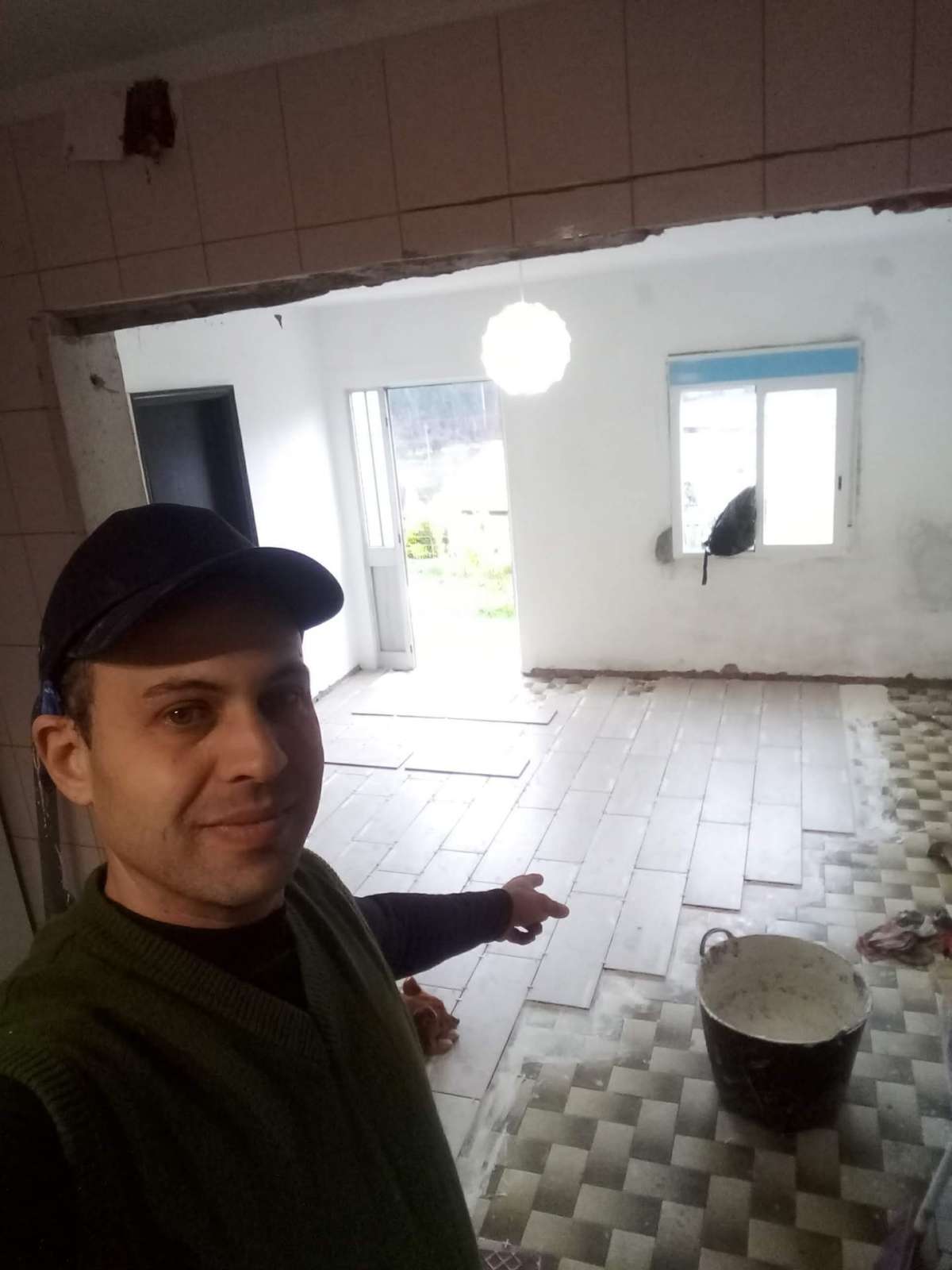 Claudio - Braga - Instalação de Pavimento em Pedra ou Ladrilho