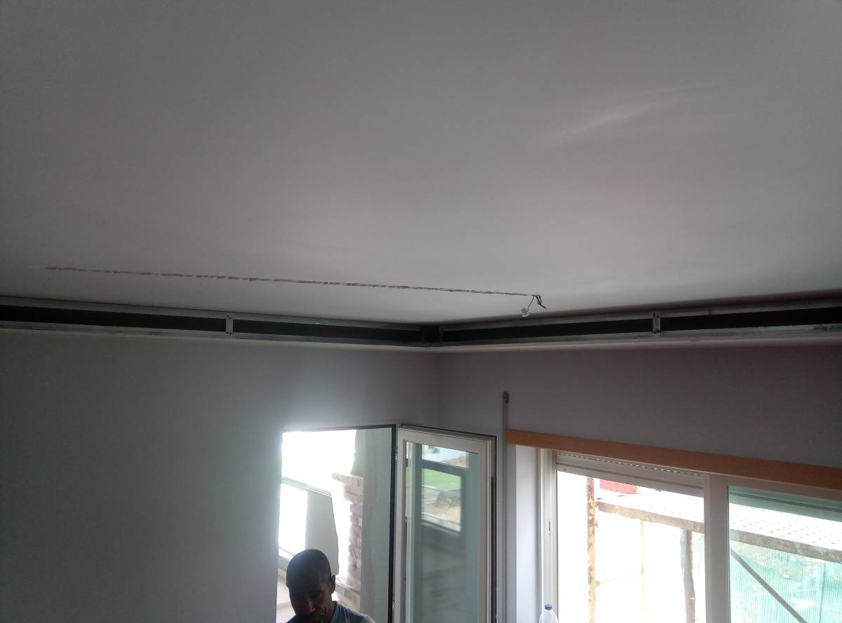 EloCriativo - Setúbal - Suspensão de Quadros e Instalação de Arte