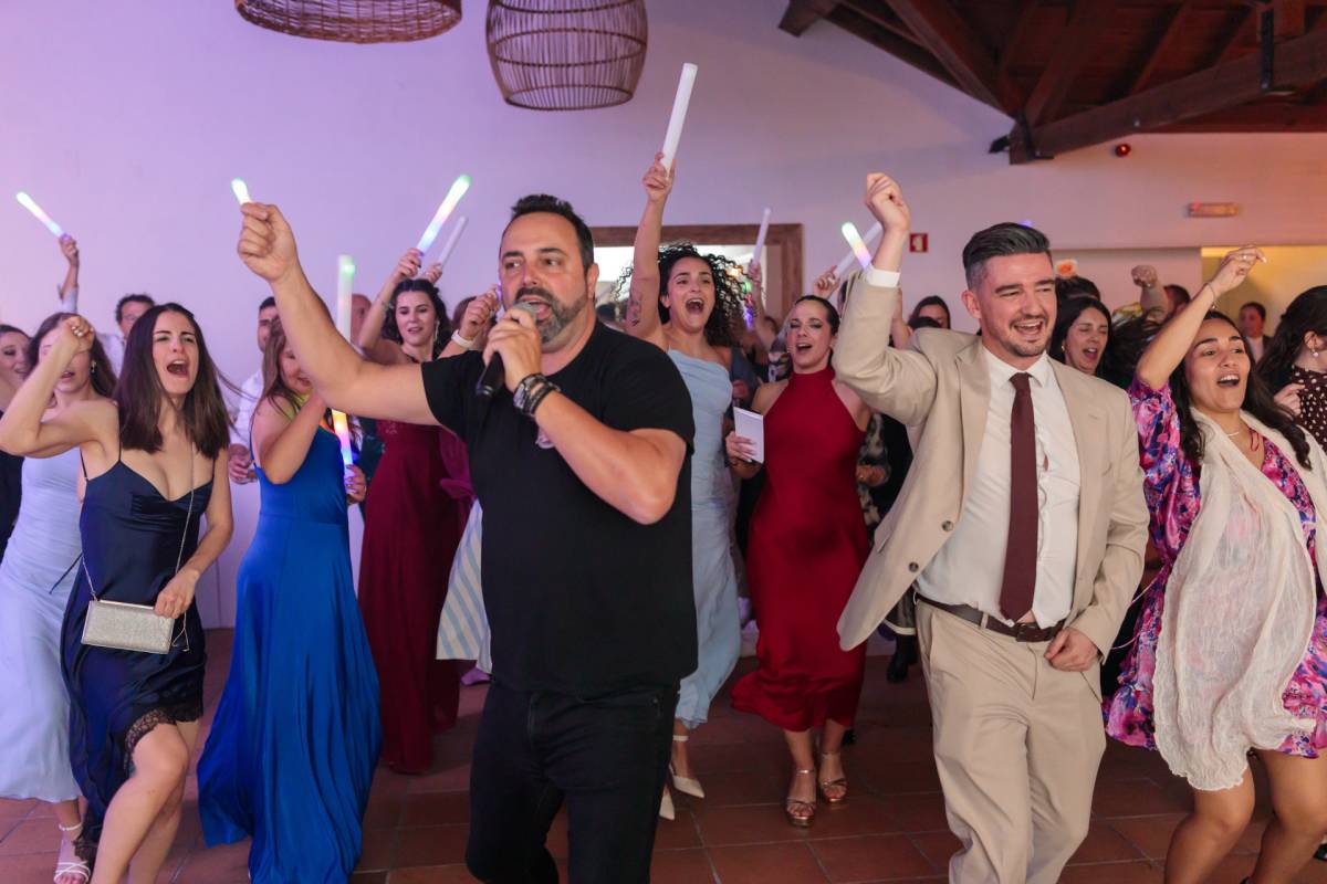 DJ Arny - Oeiras - Planificación de eventos