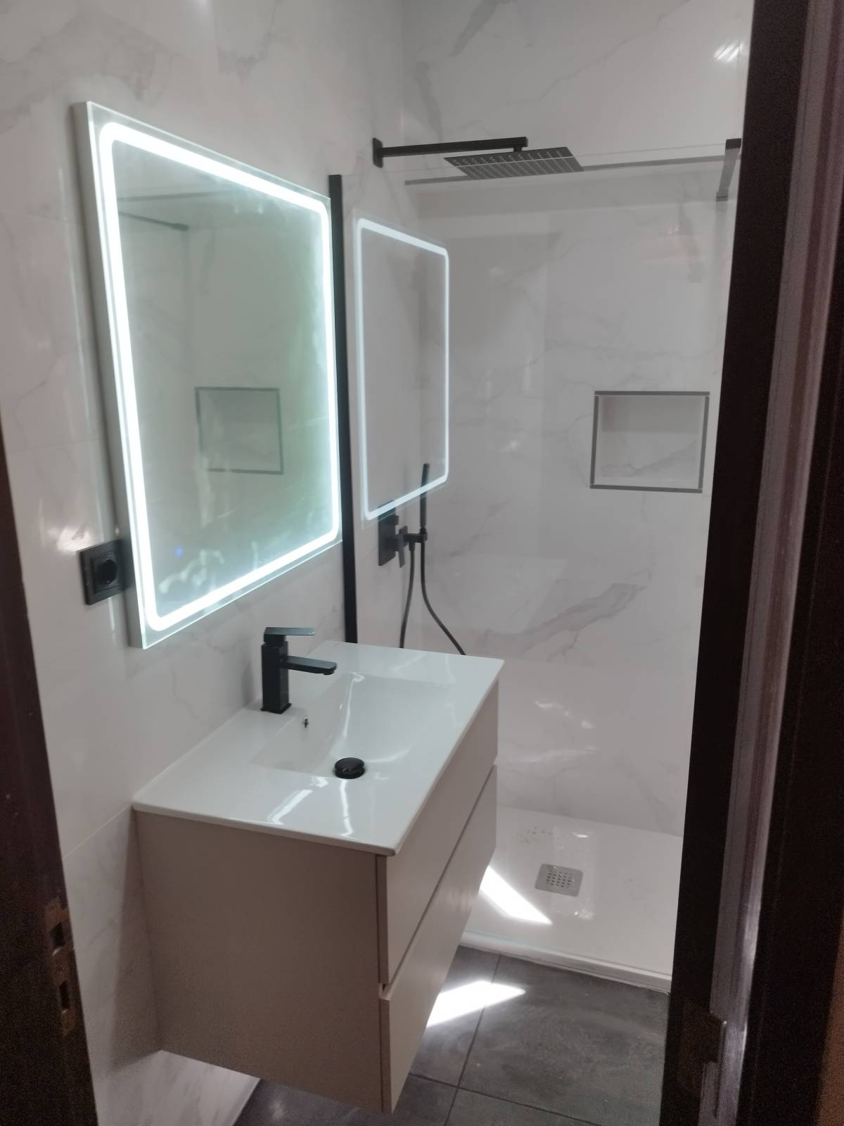 Tudo ao Pormenor - Lisboa - Instalación de grifos y fregaderos
