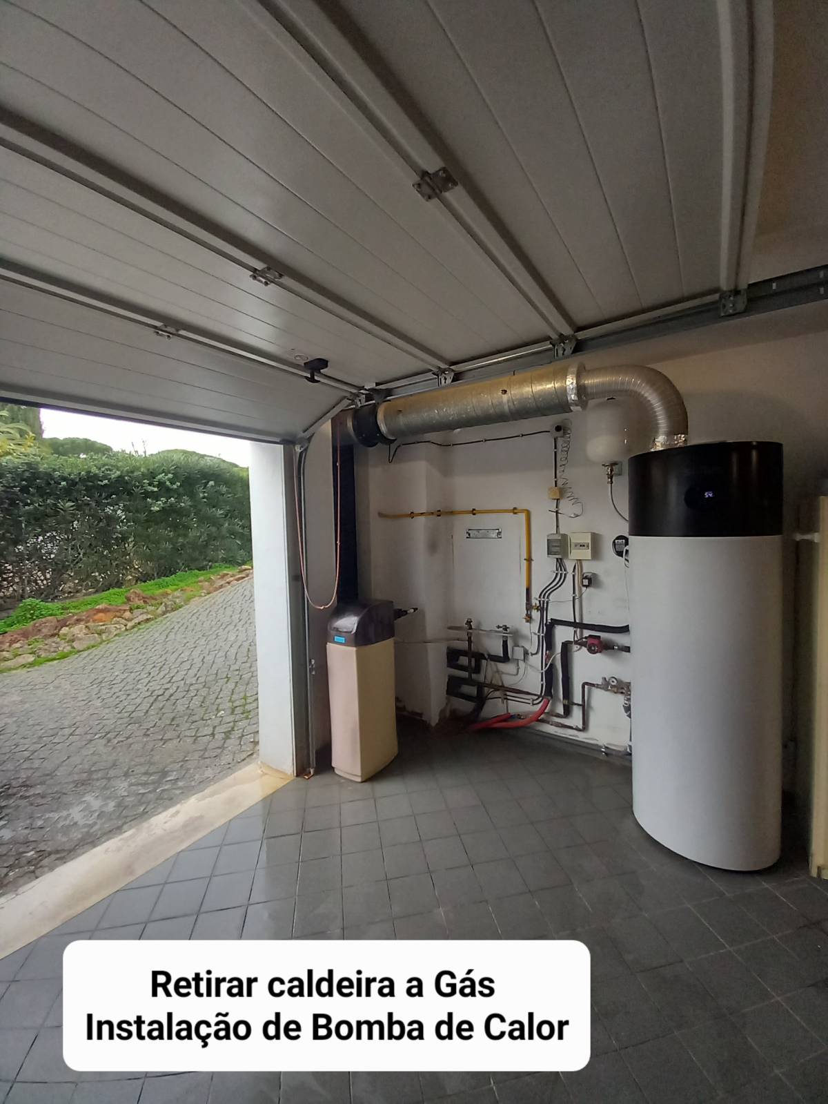 Daniel Maia - Portimão - Leaky Pipes or Faucets Issues