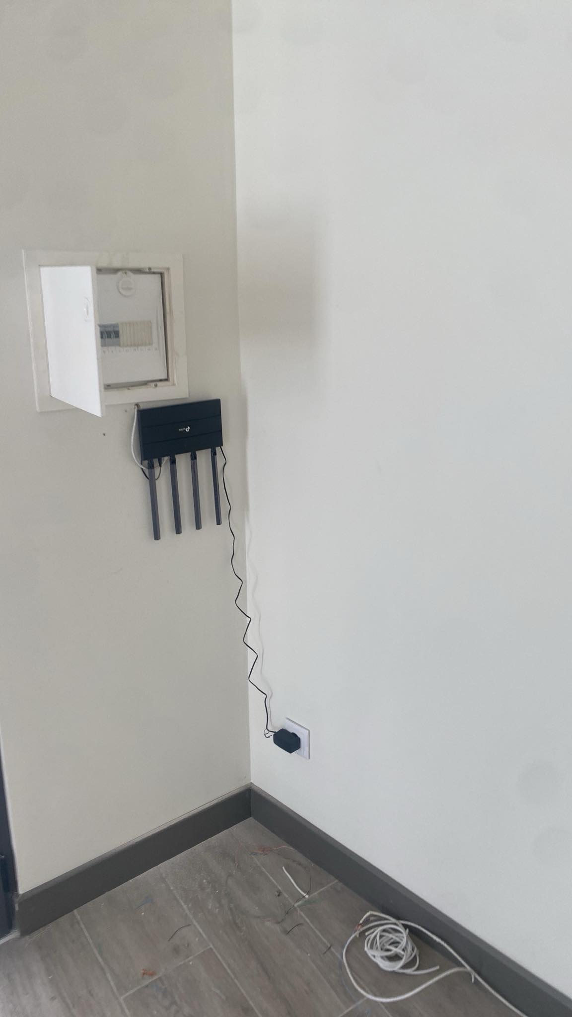 NewForce - Braga - Reparação de Interruptores e Tomadas