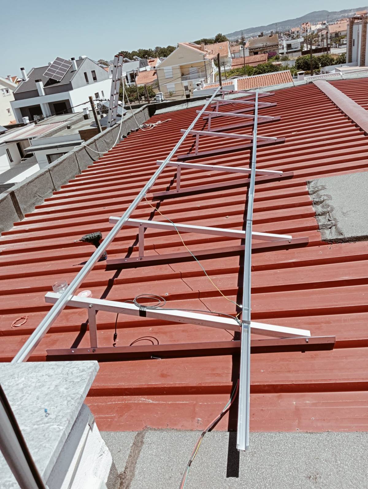 Ygor Santiago - Évora - Problemas eléctricos y de cableado