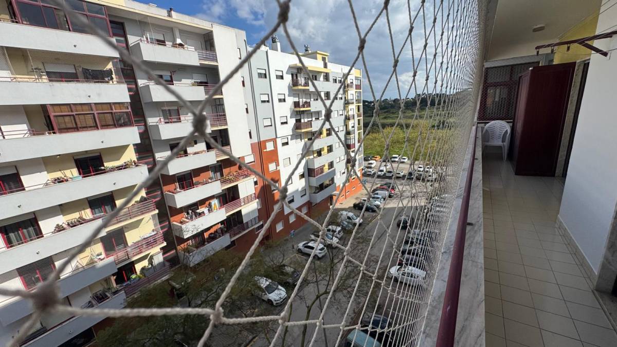 Mounir Multiservices - Setúbal - Reparação de Interruptores e Tomadas