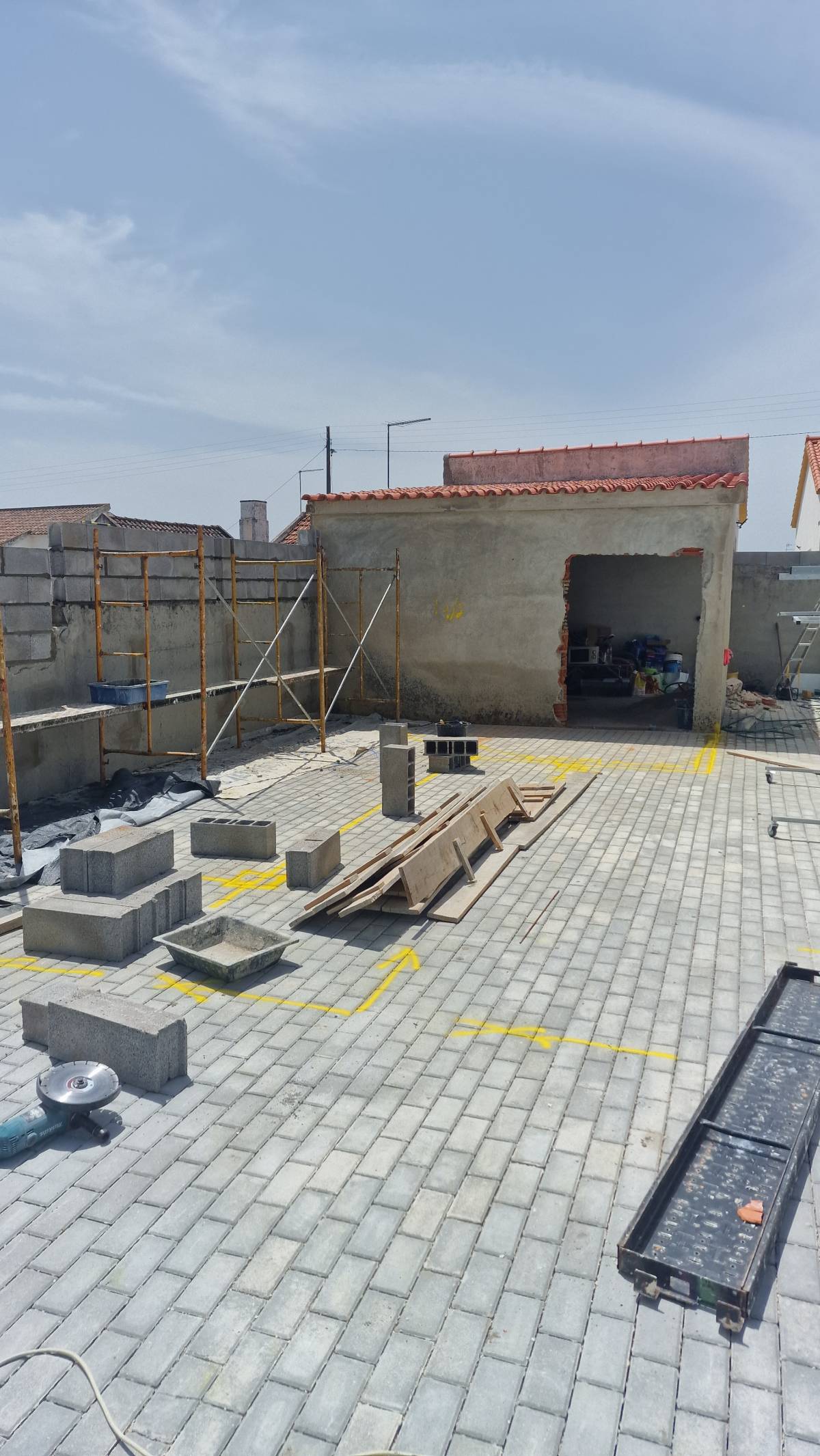 Construções & Remodelações - Vila Franca de Xira - Dachreinigung