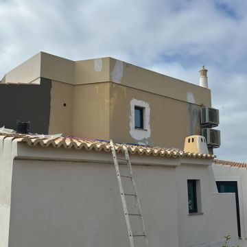 José Walter Siqueira da Silva - Portimão - Instalação de Bancada de Cozinha