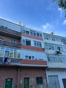 Castro Group - pinturas e remodelações - Almada - Construction de mur intérieur
