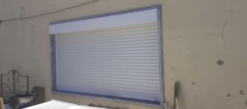 ESPECIALISTA EM JANELAS PVC ALUMÍNIO ESTORES Julio Torres - Sintra - Instalação de Porta para Animais de Estimação
