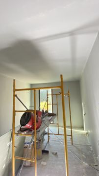 Castro Group - pinturas e remodelações - Almada - Pose de moquette