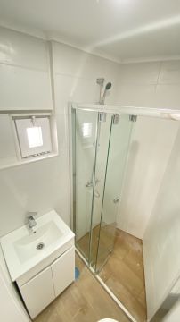 Castro Group - pinturas e remodelações - Almada - Bathroom Remodel