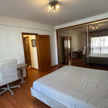 Mounir Multiservices - Setúbal - Instalação de Lâmpada