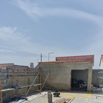 Construções & Remodelações - Vila Franca de Xira - Dachreinigung