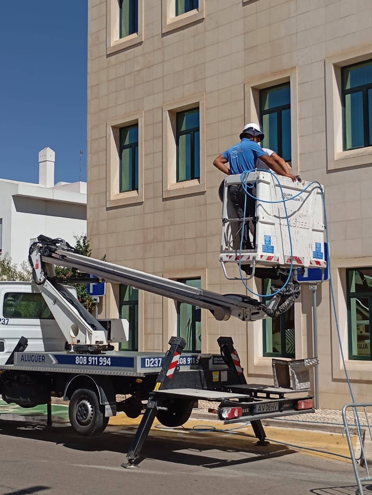 Dener Dionor Windows Cleaning - Lagoa - Apartment Cleaning