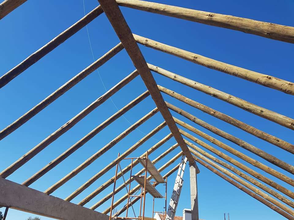 Perpendicular Genuína - Coimbra - Roof Repair or Maintenance