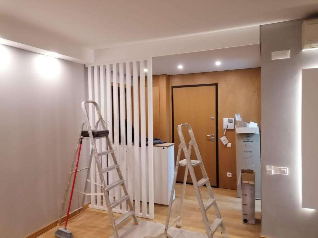 Thiago Silva - Odivelas - Vinyl or Linoleum Installation