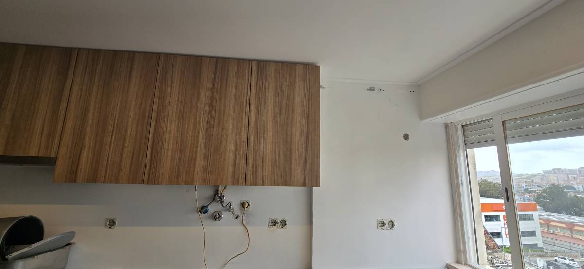 Cleber - Mafra - Pool Table Assembly