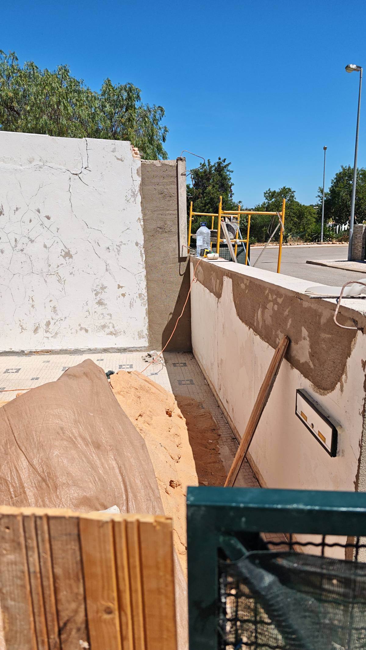 Souza Andrade construções e remodelações - Albufeira - Trituración y eliminación de tocones