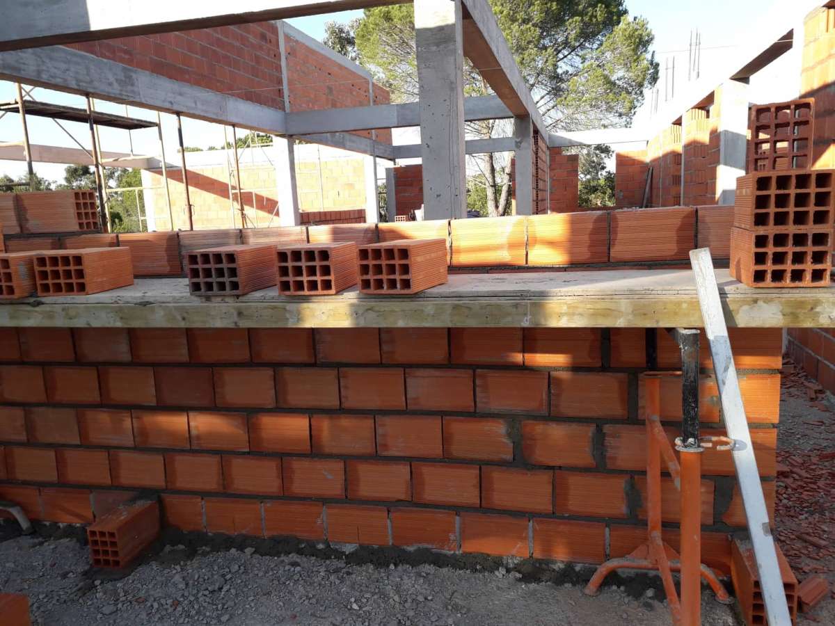 Perpendicular Genuína - Coimbra - Instalação de Bancada de Cozinha