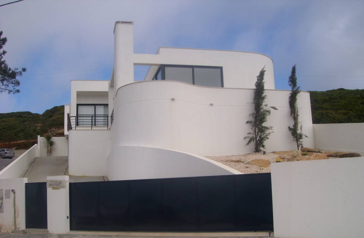 CONSTANTES E PERFEITOS, UNIPESSOAL,LDA - Alcobaça - Zimmerrenovierung