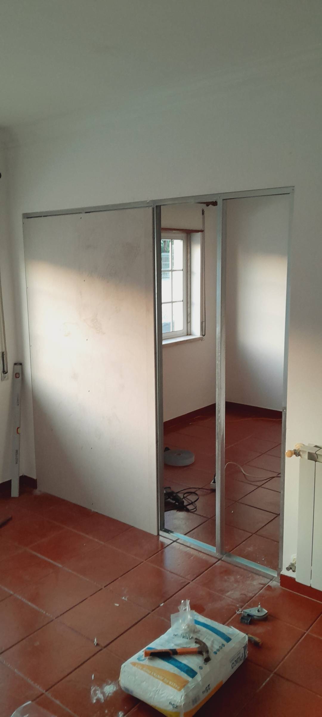 Hurjui dragos - Mafra - Aplicação de Estuque