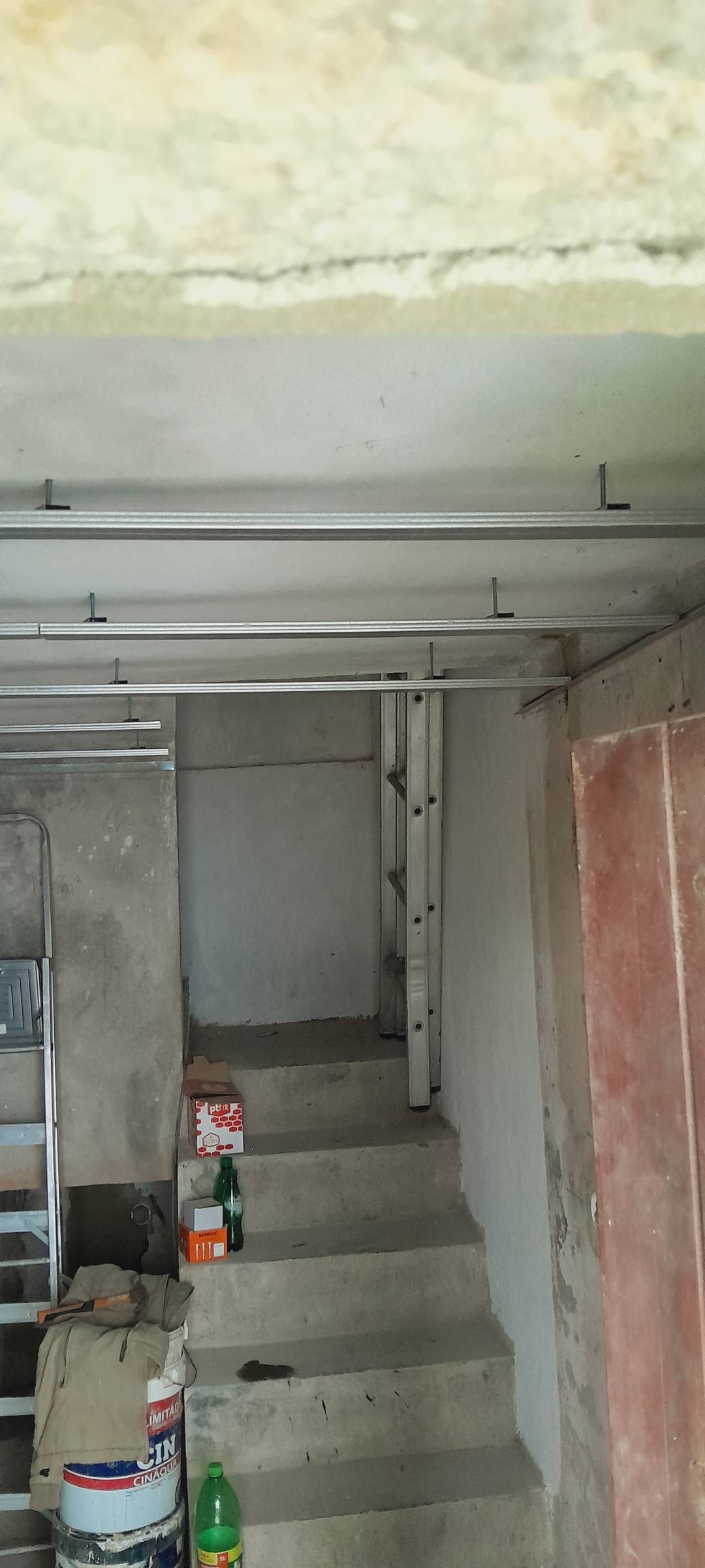 Hurjui dragos - Mafra - Instalação de Pavimento Flutuante