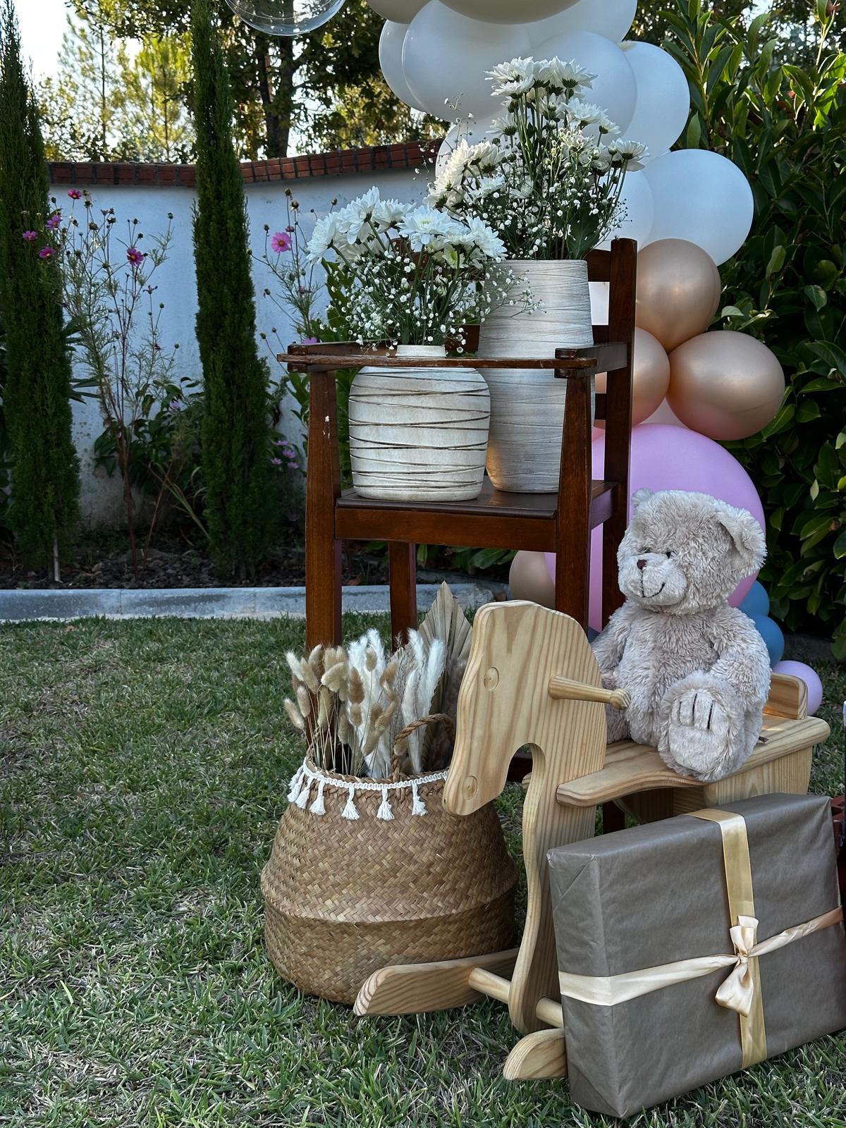 Voilà Party Design - Penacova - Aluguer de Insufláveis para Festas