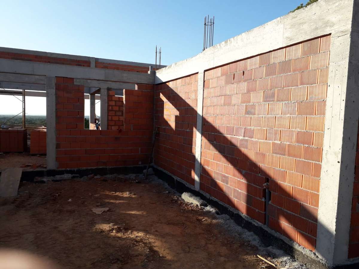 Perpendicular Genuína - Coimbra - Carpentry and Woodworking