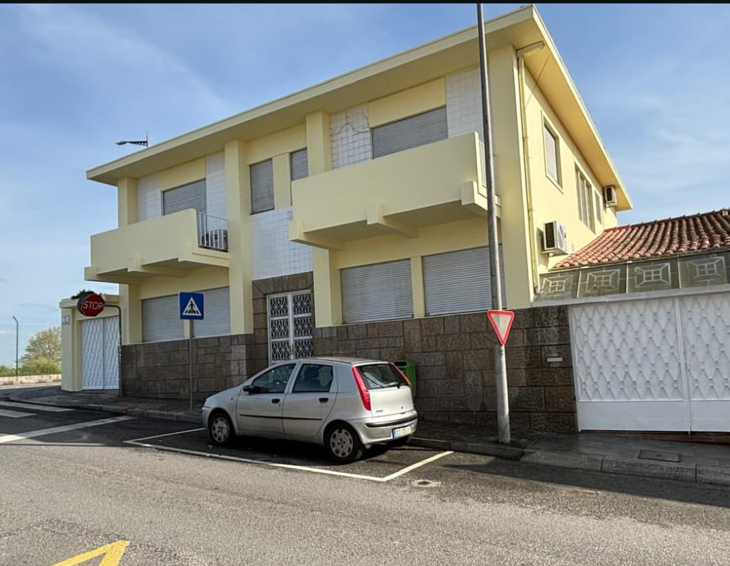 Souza - Póvoa de Varzim - Roof Cleaning
