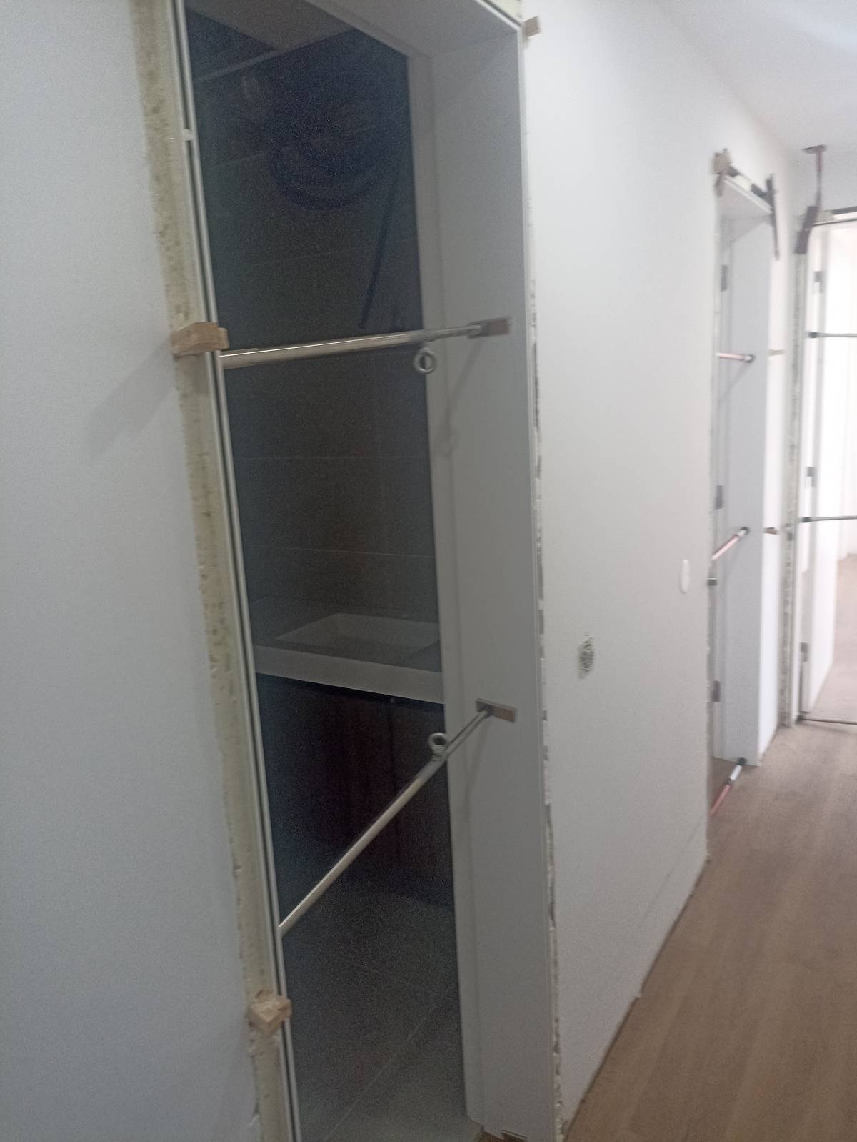 Silvério Monteiro - Estarreja - Bed Frame Assembly